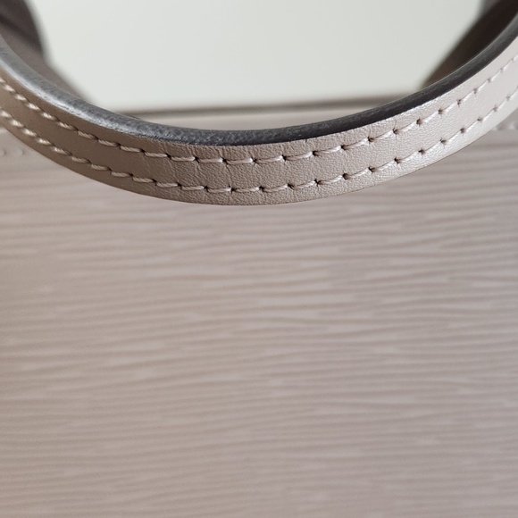 Louis Vuitton Neverfull MM - EPI Galet (Stone) - Picture 14 of 15
